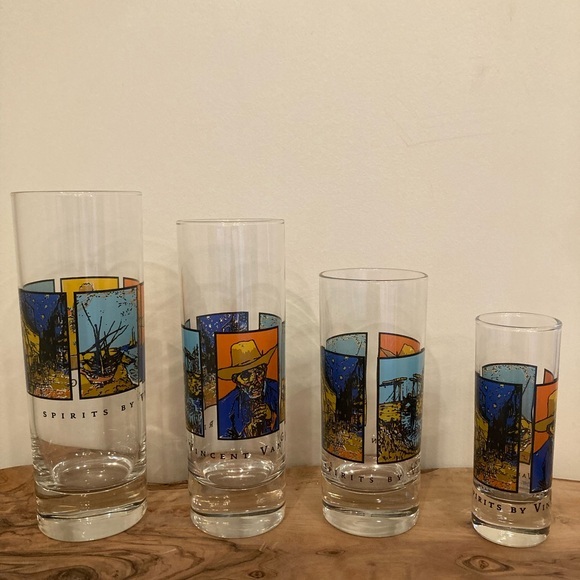 Other - Spirits by Vincent Van Gogh Graduated Size Bar Glasses Barware Lot of 4